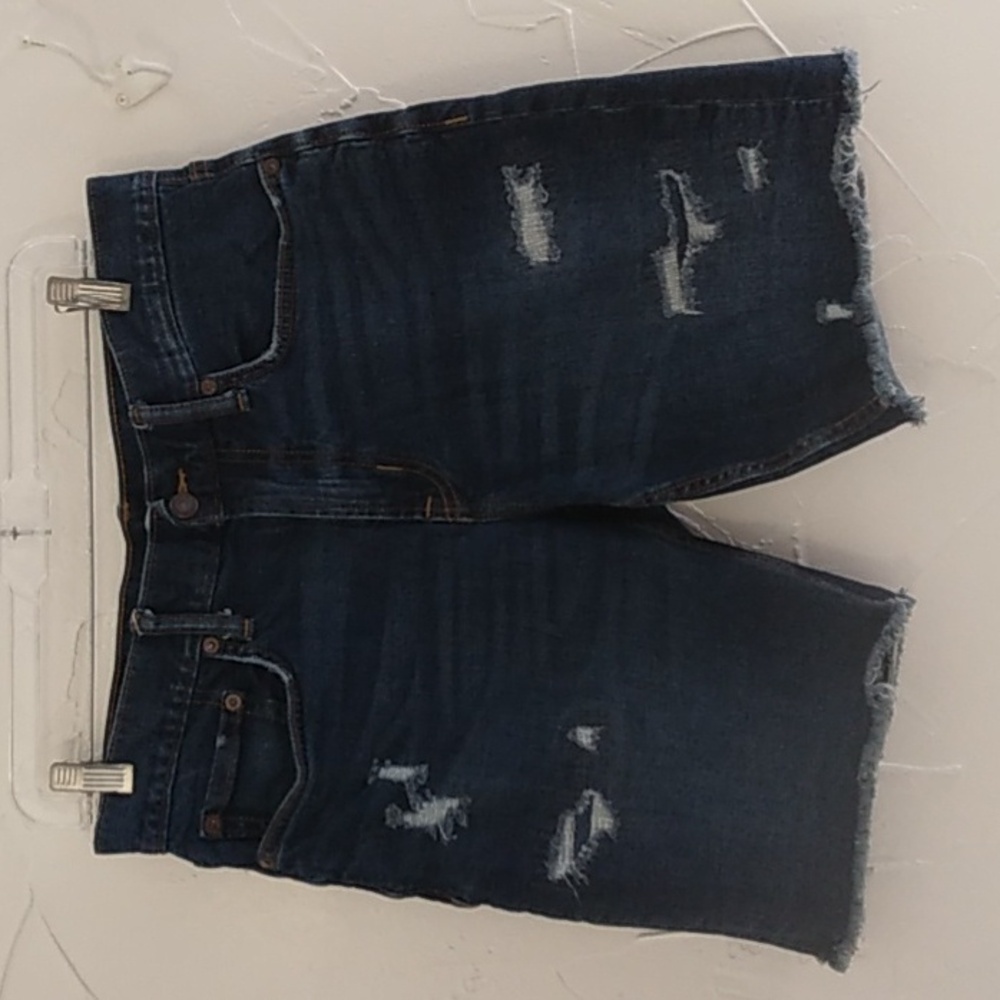 Old Navy Jean Bermuda Shorts Men's Size 32‎ Patched Distressing 8 inch In…